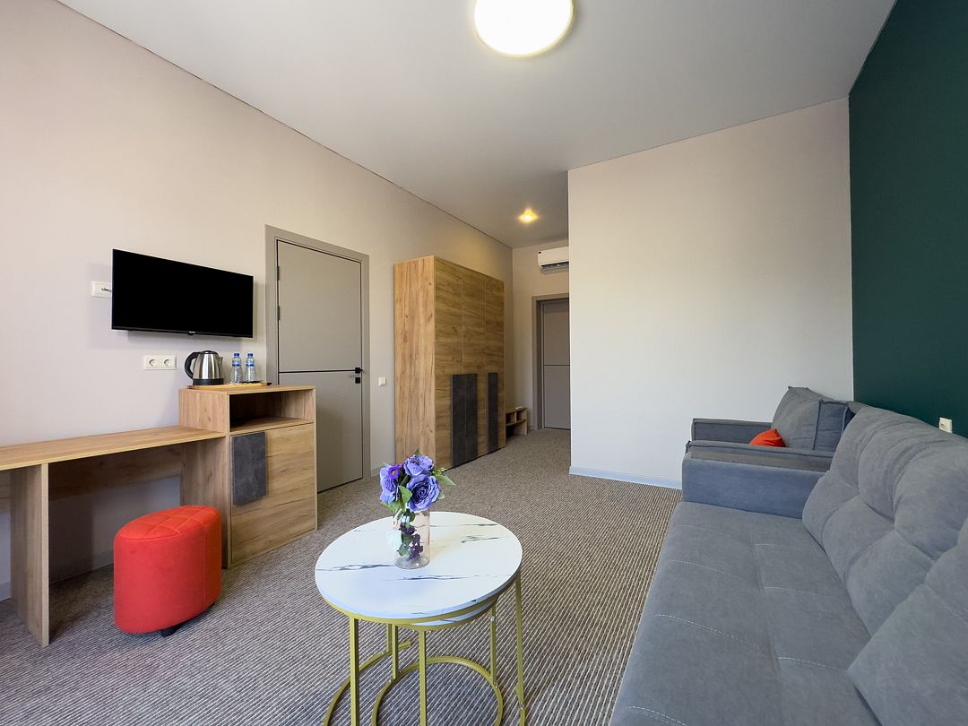 Люкс 2-местный 2-комнатный (корпус 2)