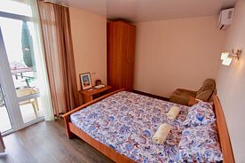 Четырёхместный номер Standard с видом на море, Гостевой Дом Nacharianoff, Гагра