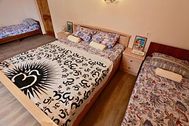 Четырёхместный семейный номер Standard, Гостевой Дом Nacharianoff, Гагра