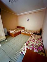 Четырёхместный номер Comfort с балконом, Гостевой дом Морские Истории, Гагра