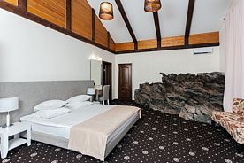 Президентский Аппартамент 4-местный 3-комнатный, Курорт Марьин Остров, Чемал