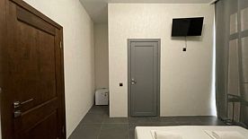 Двухместный номер Standard с балконом и с красивым видом из окна двуспальная кровать, Частный дом Maximus, Гагра