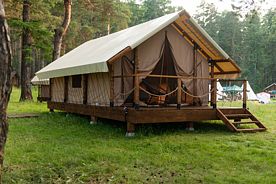 Двухместный номер Standard с красивым видом из окна двуспальная кровать, Глэмпинг Дикари, Миасс