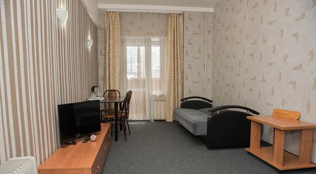 3-местный 2-комнатный