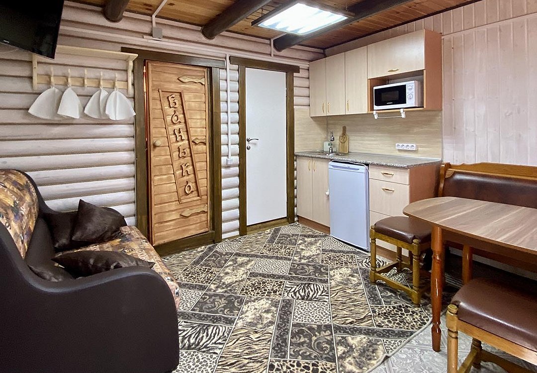 Коттедж 2-местный VIP (улица Лесная) с сауной