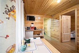 Апартаменты 2 комнаты, Гостевой дом На паше, Свирица