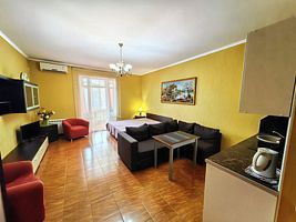 Апартамент-студия с лоджией, Гостевой дом Art Home, Сочи