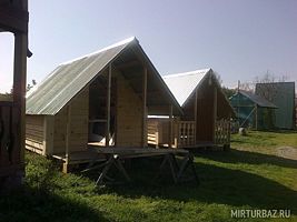 Маленький домик №1,№2, База отдыха Три клена, село Ая