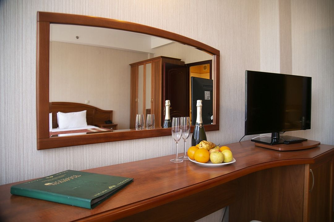 Люкс 2-местный 2-комнатный (корпус 2)