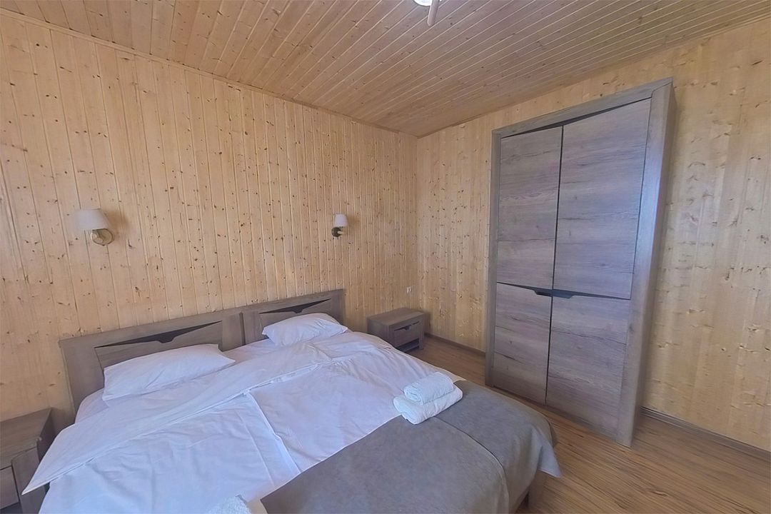 Стандартный 4-местный 2-комнатный (над сауной)