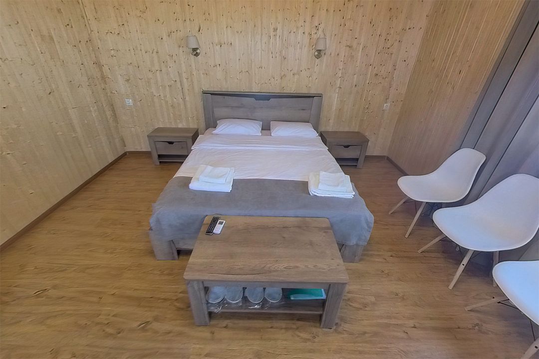 Стандартный 4-местный 2-комнатный (над сауной)