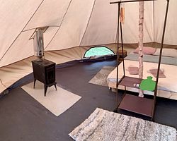 Двухместные апартаменты с красивым видом из окна двуспальная кровать, Глэмпинг Звездный лес, д. Богданово