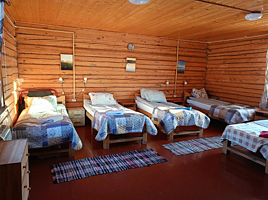 Трёхместный коттедж Standard односпальная кровать, База отдыха Аура, село Передел