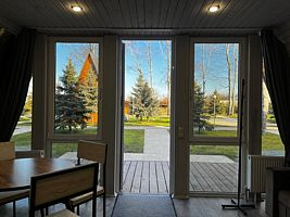 Двухместный коттедж с красивым видом из окна двуспальная кровать, Глэмпинг Парк-отель АТМОС, Владикавказ