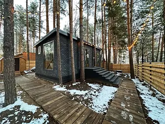 Коттедж Вилла в сосновом лесу 1