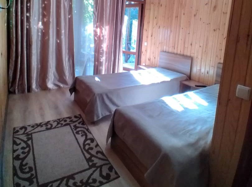 Коттедж 4-местный 2-комнатный (Люкс)