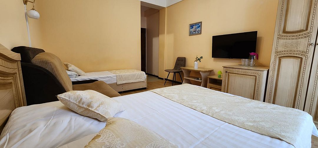 Полулюкс 4-местный 1-комнатный