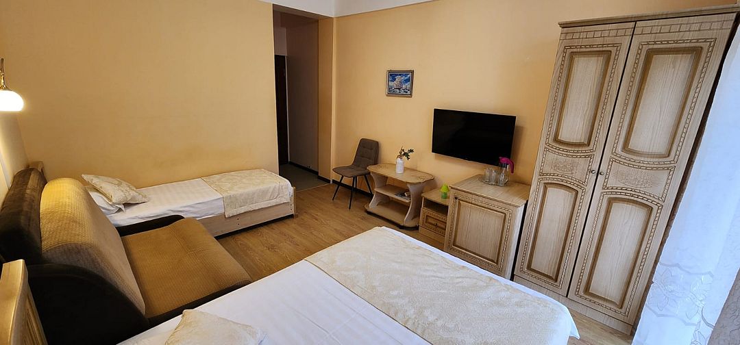 Полулюкс 4-местный 1-комнатный