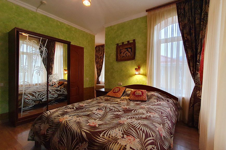 Стандартный 2-местный (вид в сторону гор)1