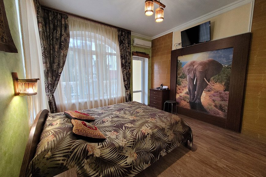 Стандартный 2-местный (вид в сторону гор)