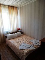 Двухместный семейный полулюкс с балконом 2 отдельные кровати, База отдыха Сокол, Осташковский район