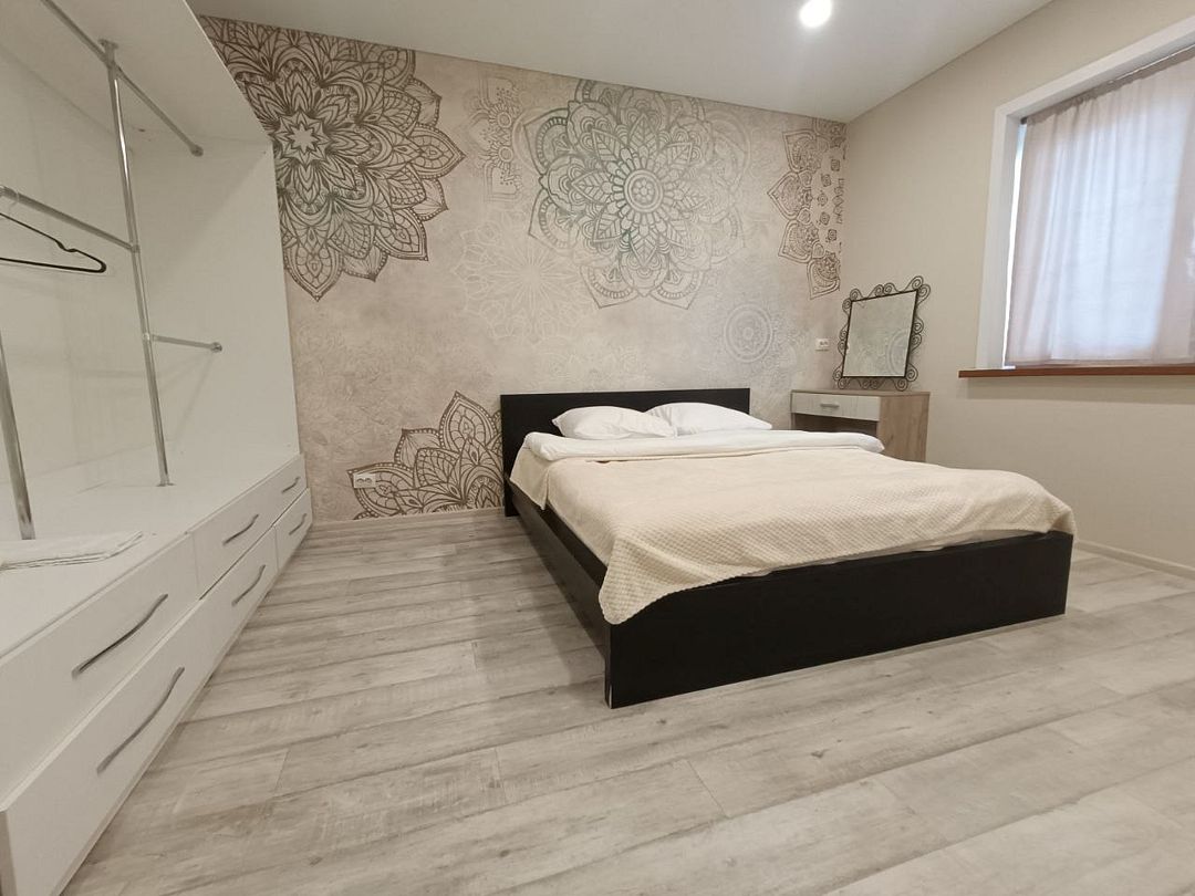 Дом 20-местный 7-комнатный