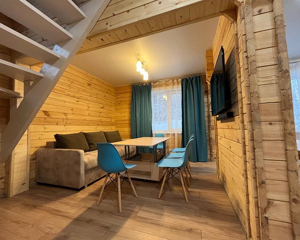 Дом 10-местный 2-этажный (№1)