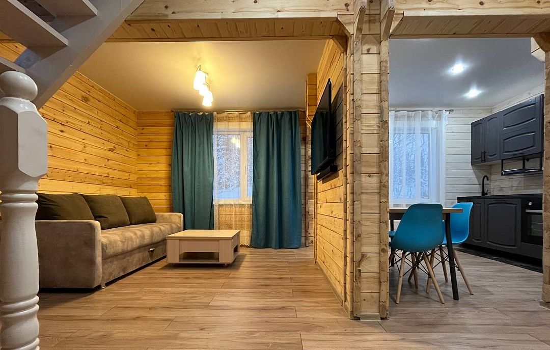 Дом 10-местный 2-этажный (№1)