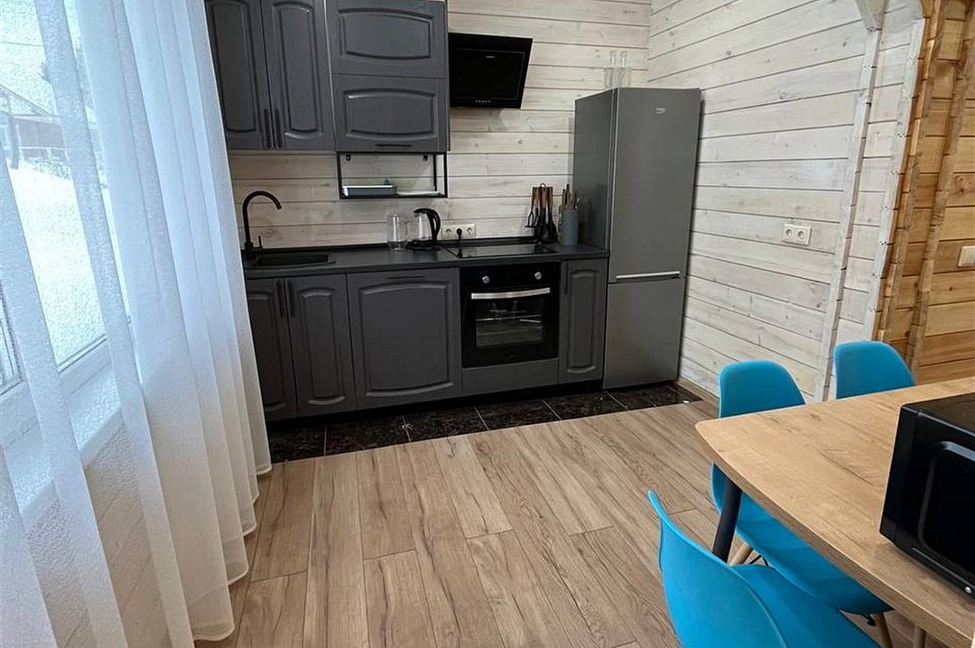 Дом 10-местный 2-этажный (№1)