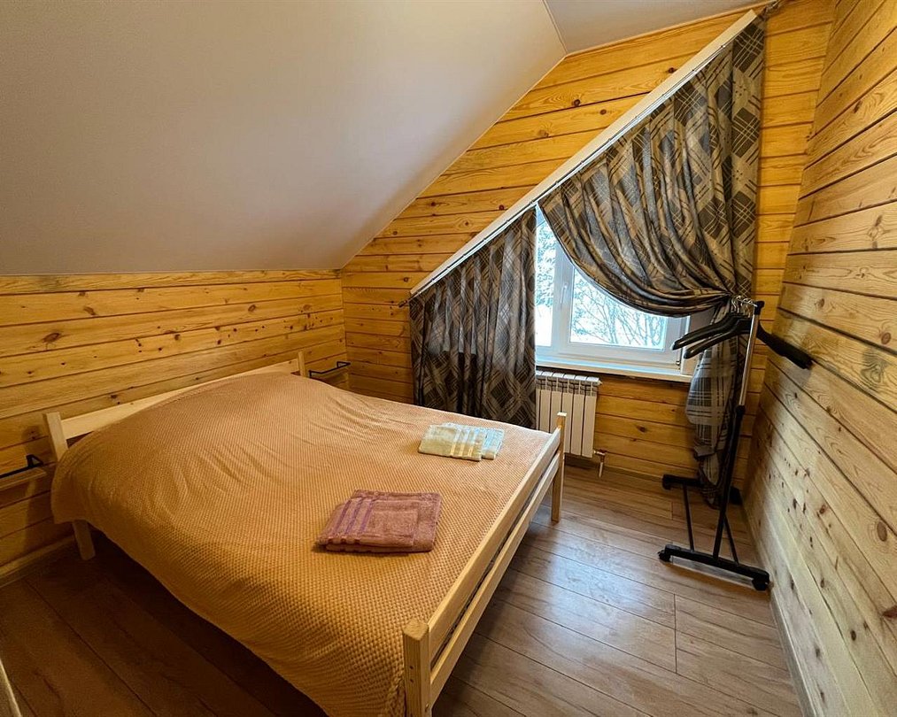 Дом 10-местный 2-этажный (№1)