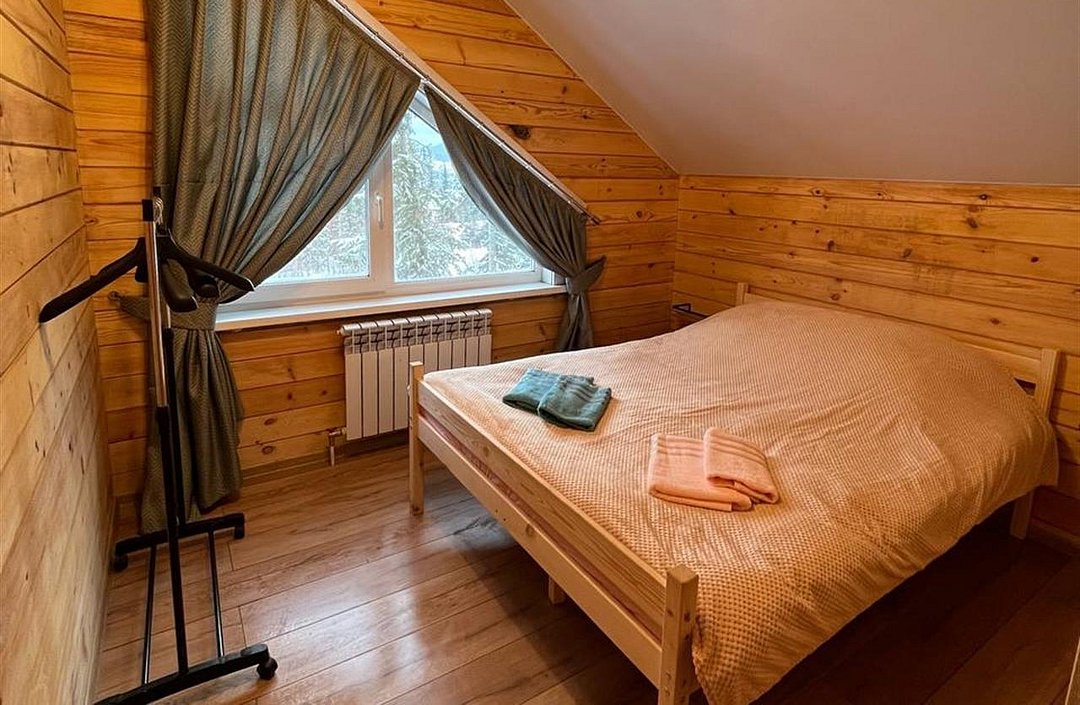 Дом 10-местный 2-этажный (№1)