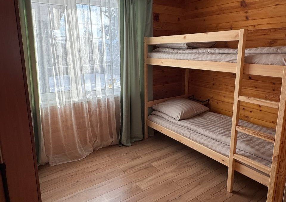 Дом 10-местный 2-этажный (№1)