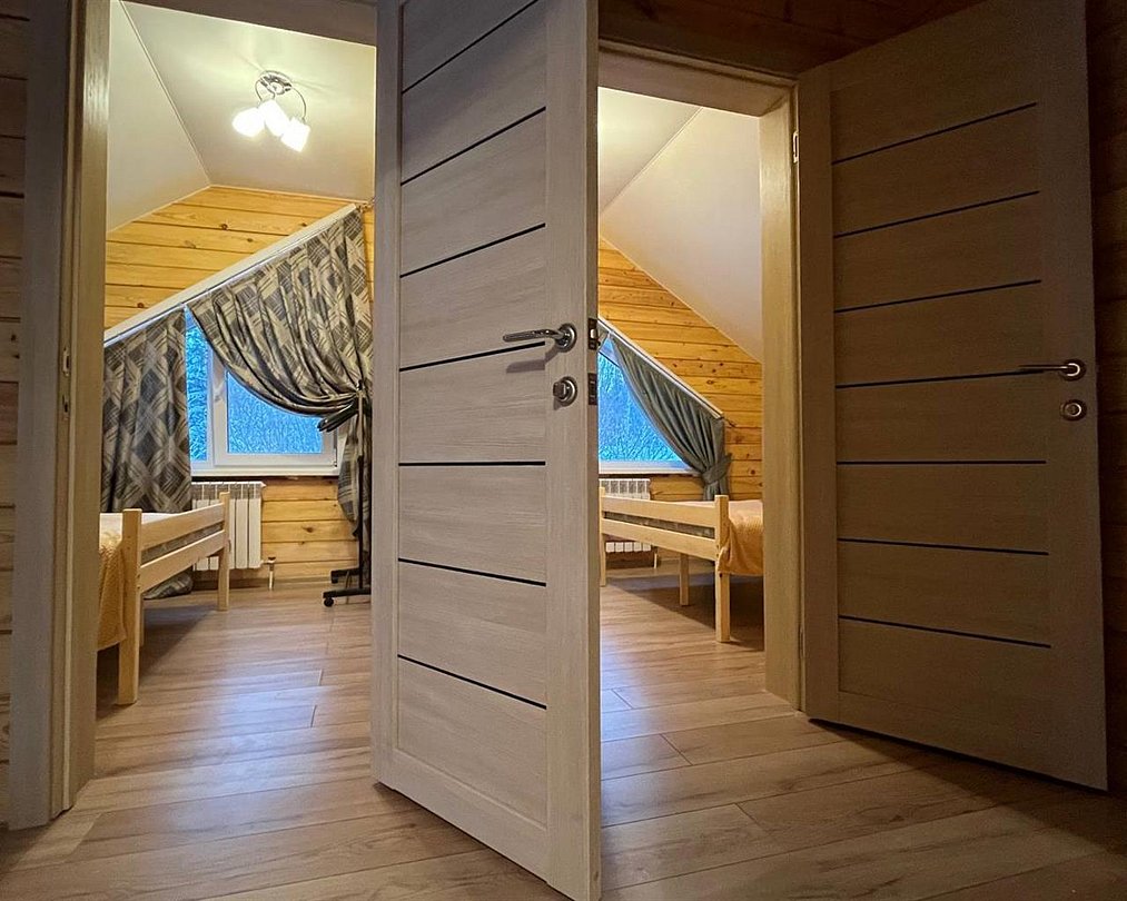 Дом 10-местный 2-этажный (№1)