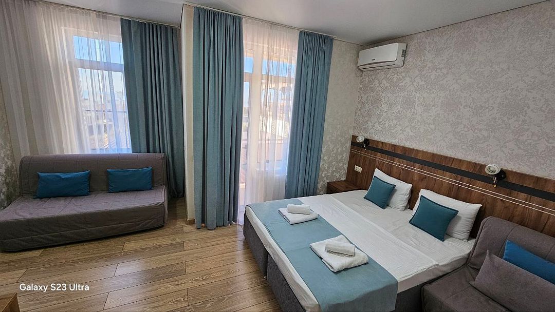 Семейный 5-местный (с видом на море)