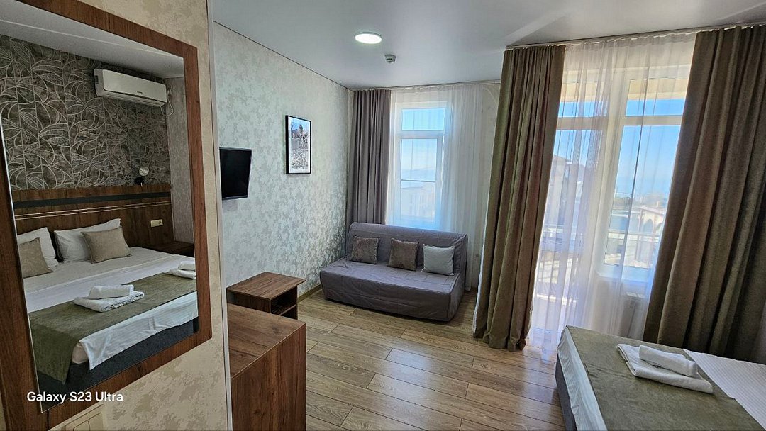 Семейный 5-местный (с видом на море)