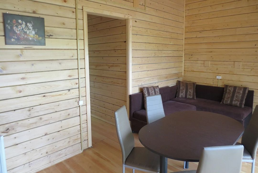 Домик летний 4-местный (№7)