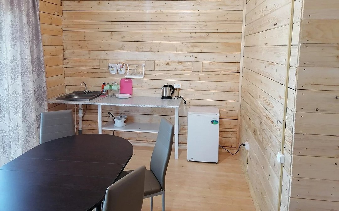 Домик летний 4-местный (№7)