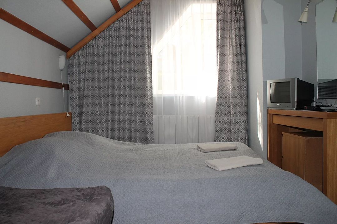 Коттедж 6-местный (дом №10)