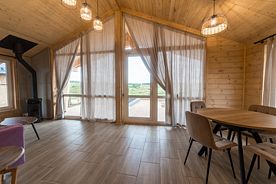 Коттедж c 1 комнатой с красивым видом из окна, Экопарк Соты&Варенье , Старогольское