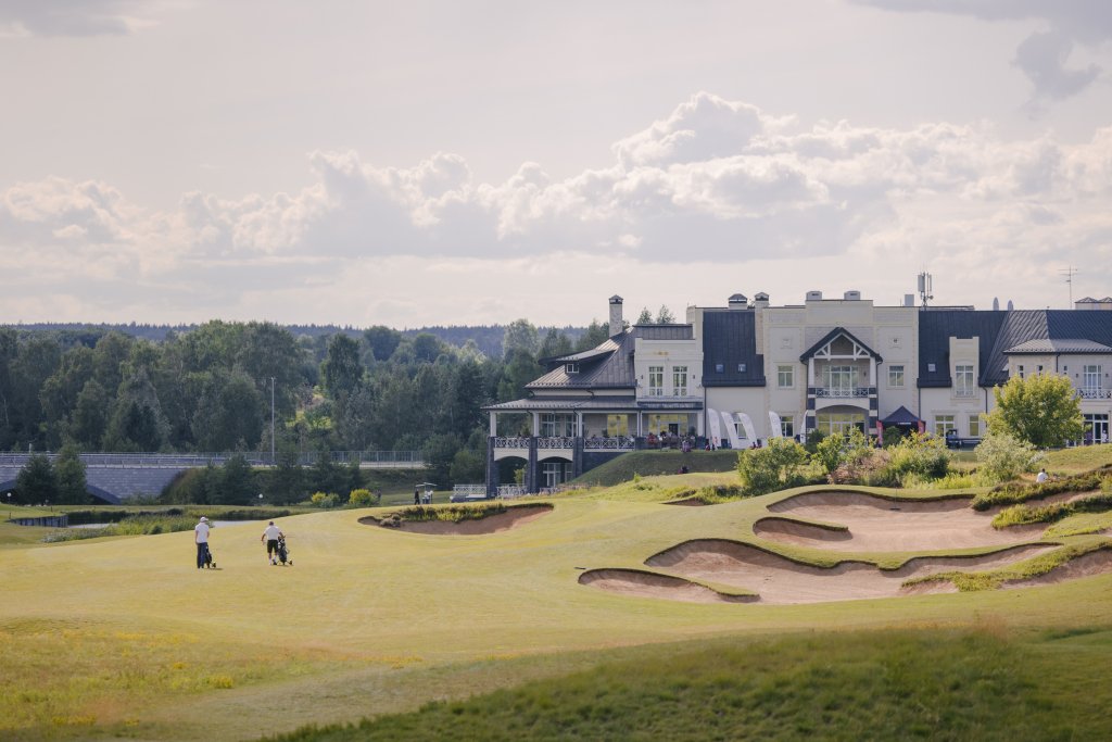 Клубный дом Завидово, Тверская область, село Завидово деревня Лазурная Конаково село Завидово Конаковский район деревня Вараксино