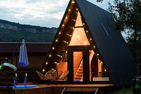 А-фрейм, Гостевой дом Feshin Forest, станица Даховская