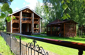 Коттедж с 2 комнатами с балконом, Частный дом На озере, Калининский район