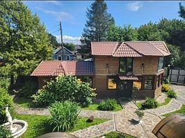 Коттедж с 3 комнатами с балконом и с красивым видом из окна, Гостевой дом Николина Усадьба, Елизово