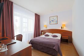 Двухместный номер Стандарт Улучшенный с балконом двуспальная кровать, Загородный комплекс Тропикана Парк, Солнечногорский район