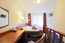 Двухместный люкс семейный с балконом двуспальная кровать, Загородный комплекс Тропикана Парк, Солнечногорский район