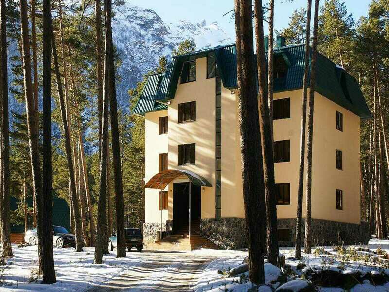 Гостиница Сосновый бор, Республика Кабардино-Балкария, Эльбрусский район Терскол Эльбрус