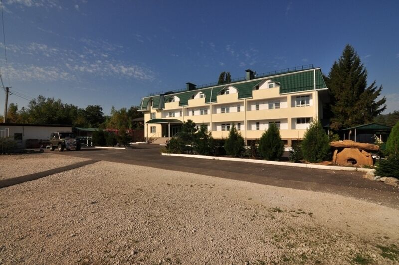 Гостинично-ресторанный комплекс Фишт, Республика Адыгея, Каменномостский станица Абадзехская село Хамышки