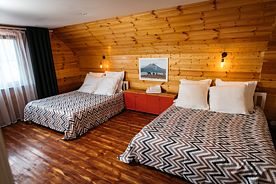 Вилла с 2 комнатами с красивым видом из окна, Гостевой Дом Eko House Kamchatka, поселок Термальный