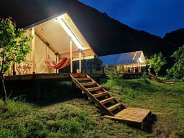 Номер Deluxe с видом на сад, Сад Глэмпинг, Гунибский район