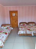 8. Трёхместный номер с собственной Внешней ванной комнатой 41, Частный дом В Облаках, Лазаревское